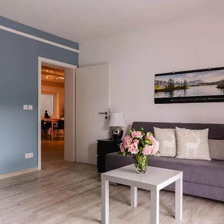 Casa Rossa Apartment *